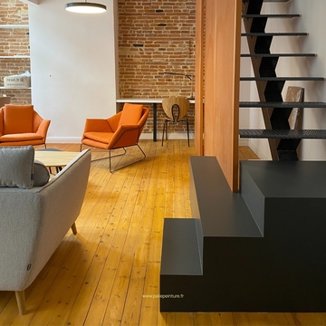 Ponçage et vitrification du parquet en centre ville de Toulouse